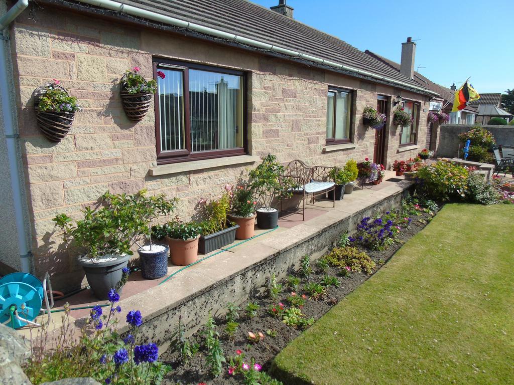 Jomarnic B&B Lossiemouth Bagian luar foto