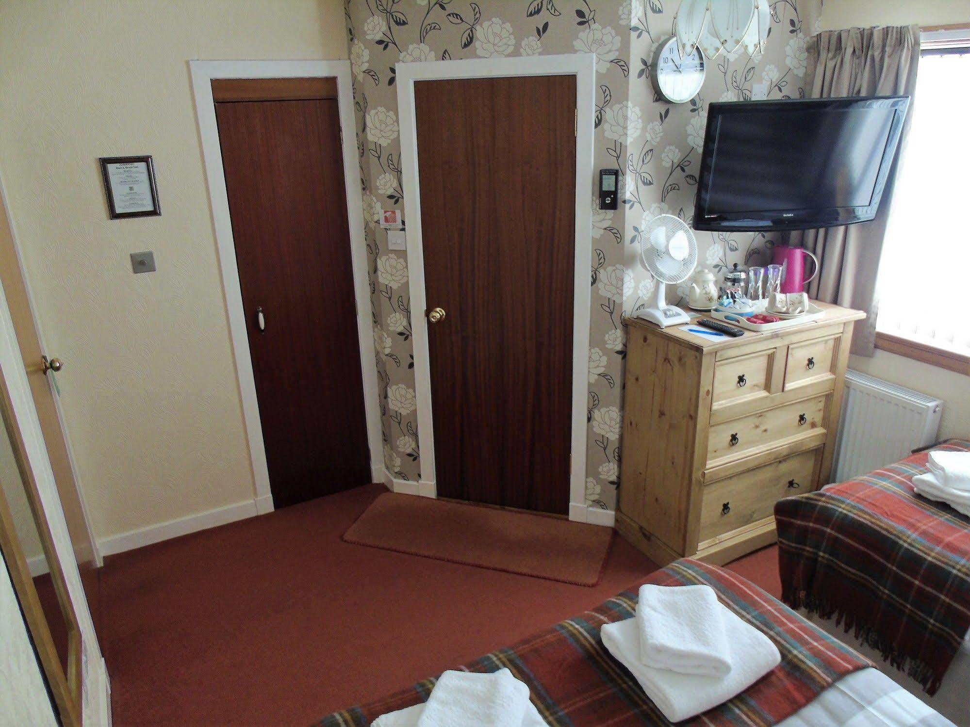 Jomarnic B&B Lossiemouth Bagian luar foto