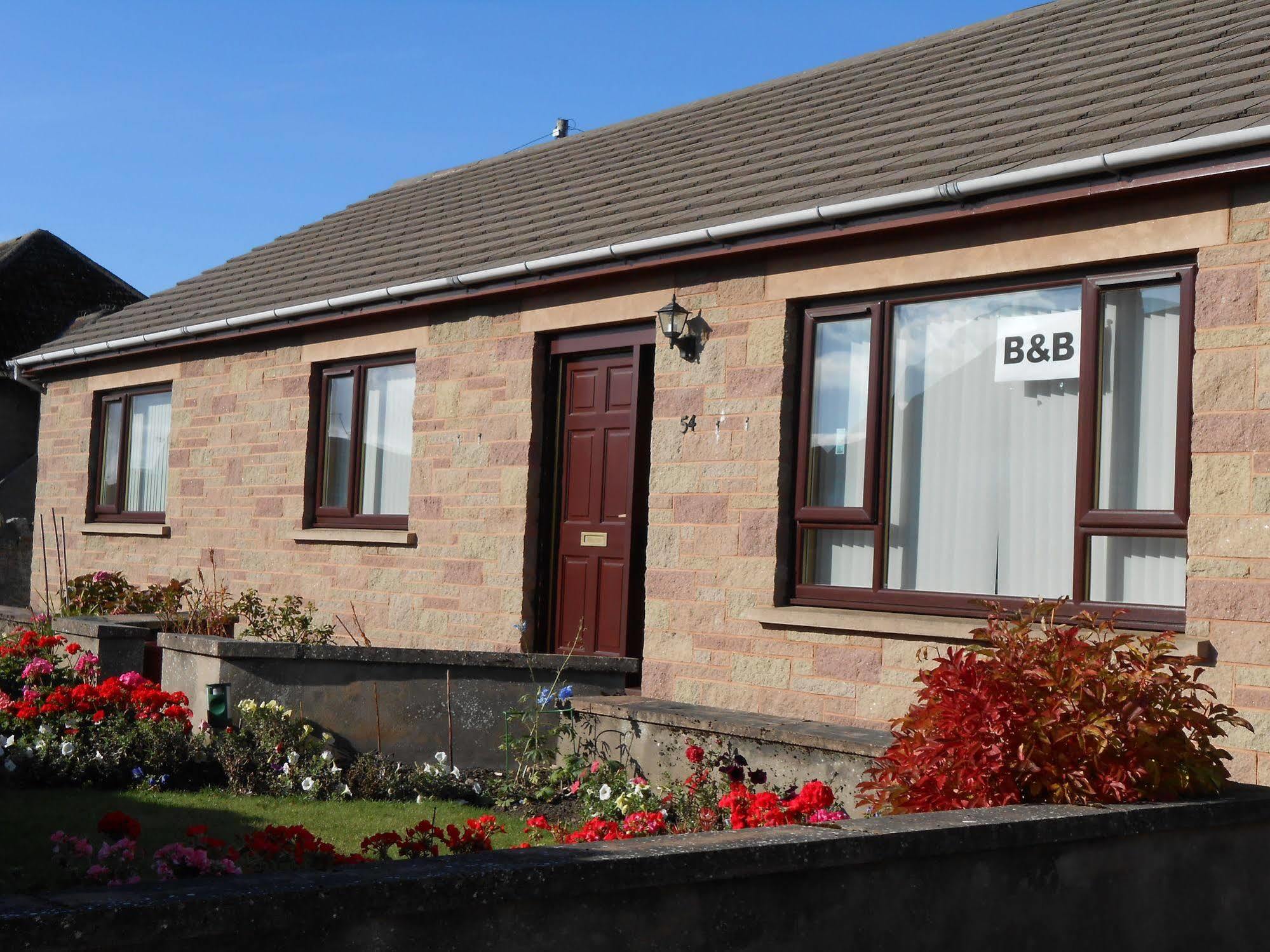 Jomarnic B&B Lossiemouth Bagian luar foto